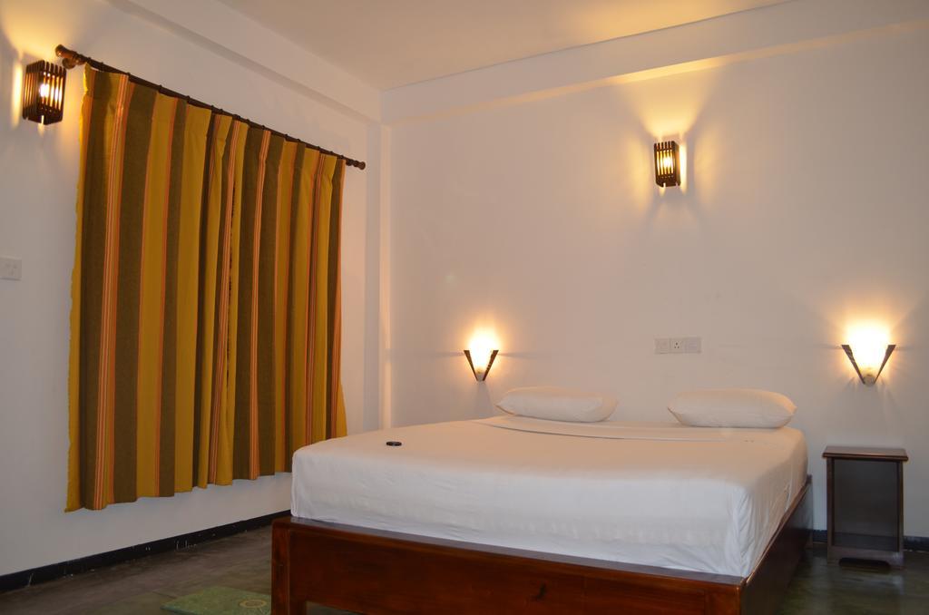 Luvi Lucas River Side Weligama Quarto foto